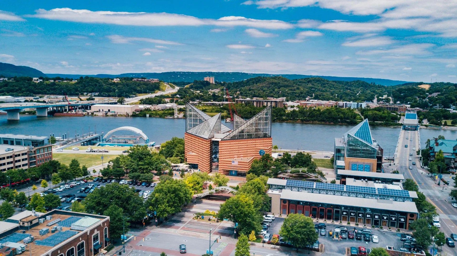 Fun Fall Activities for You and Your Pup in Chattanooga
